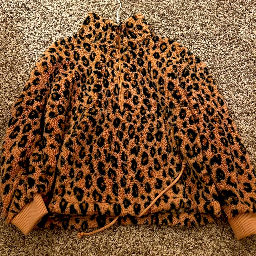 leopard print pull over